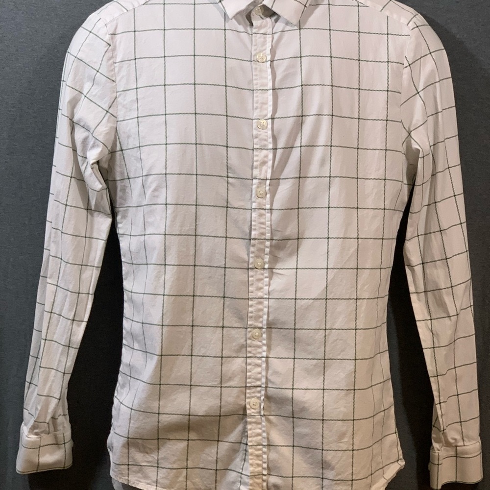 Checked pattern button up shirt - Picture 3 of 4